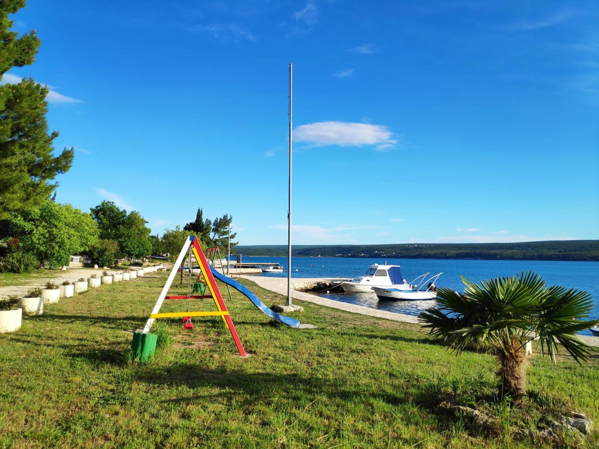 Punta Blava - Front, Ideal For Kids, Large Terraces With Sea View, Internet, Netflix, No Pets Allowed, 3kw Ev Ch Apartamento Obrovac