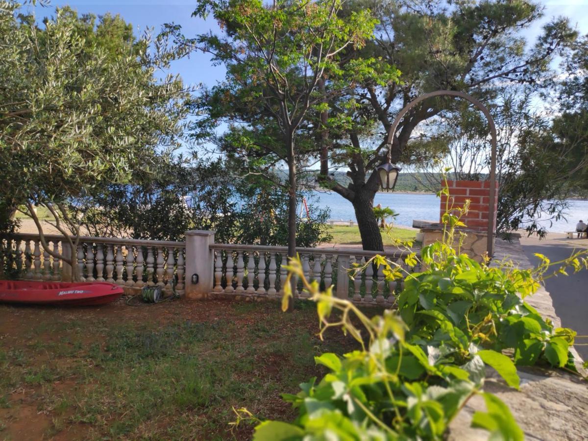 Punta Blava - Front, Ideal For Kids, Large Terraces With Sea View, Internet, Netflix, No Pets Allowed, 3kw Ev Ch Obrovac